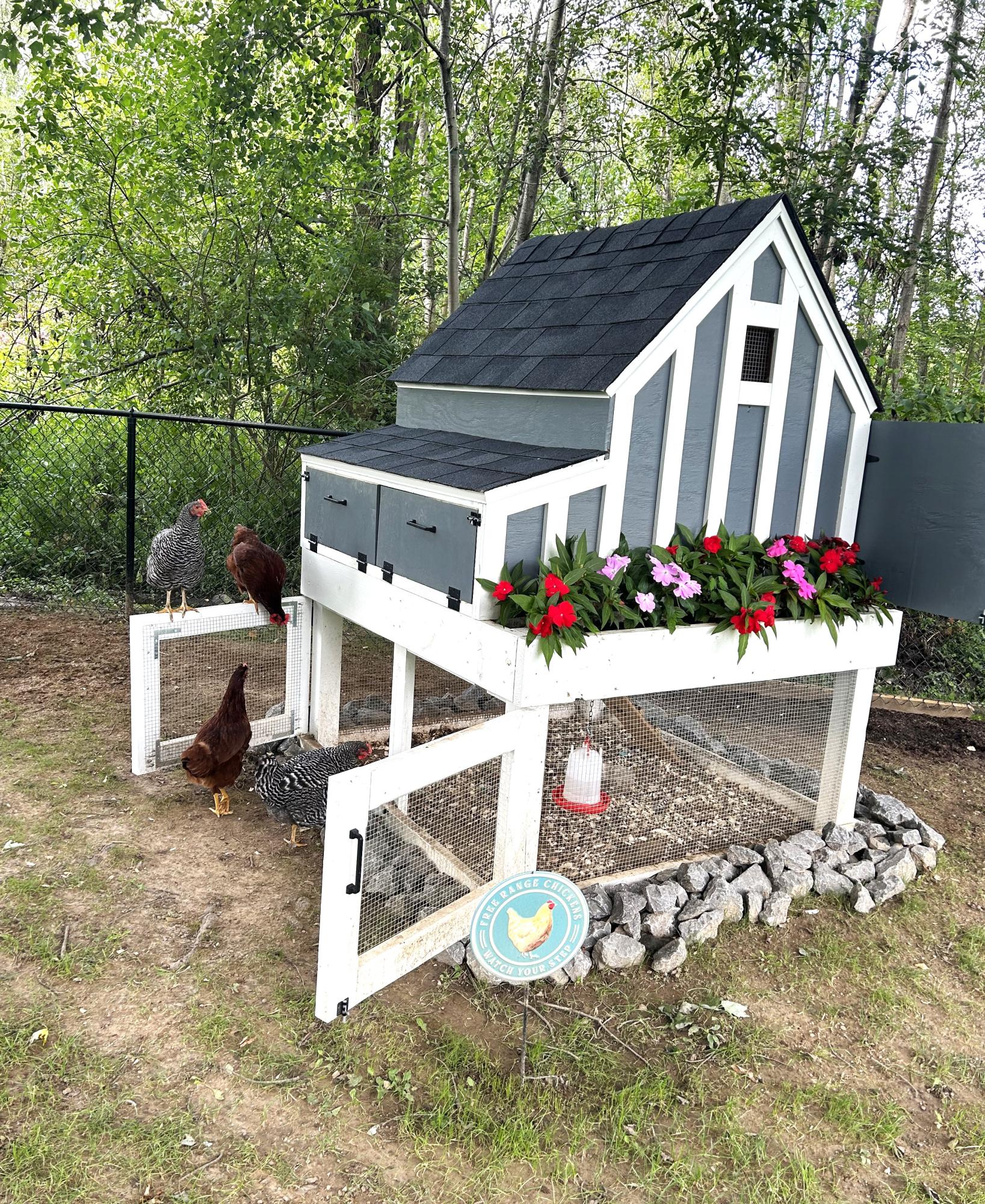 Chicken Coop with Builtin Planter Ana White
